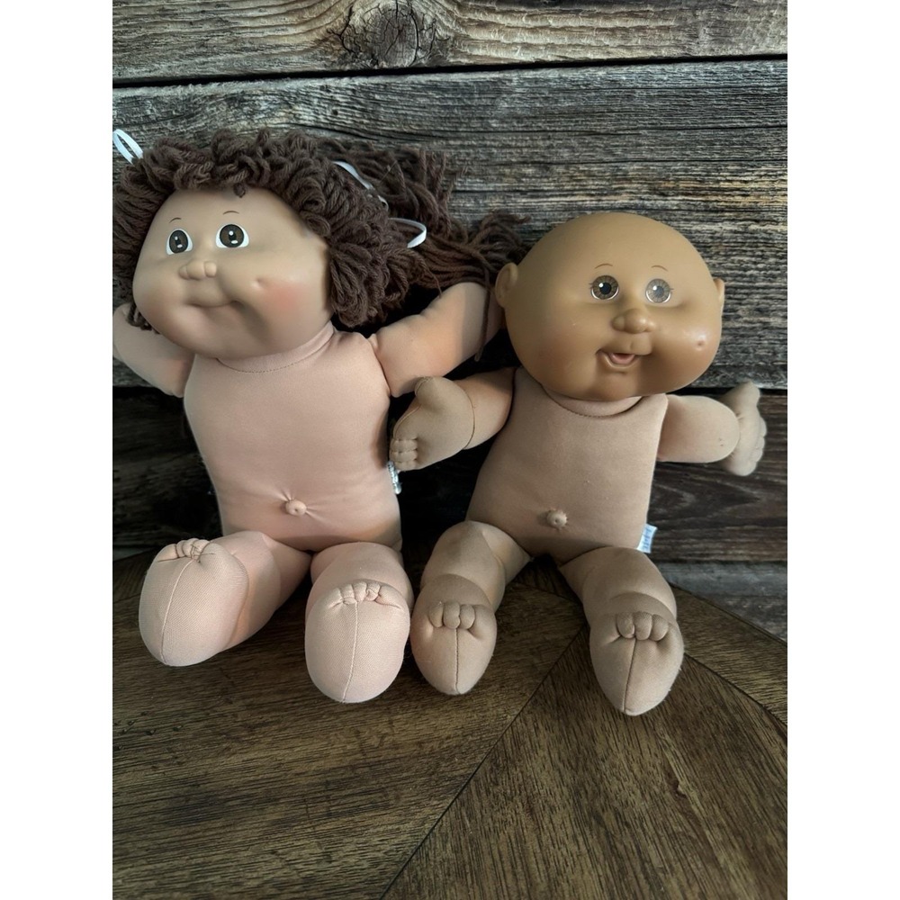 Two Cabbage Patch Dolls. Vintage 1978, 1982 Collectible.